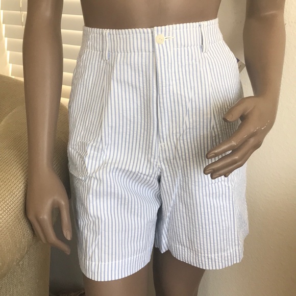 liz wear Pants - Liz Wear Bermuda Shorts Size 8P Seersucker Blue White Brand New ~ Classic Preppy